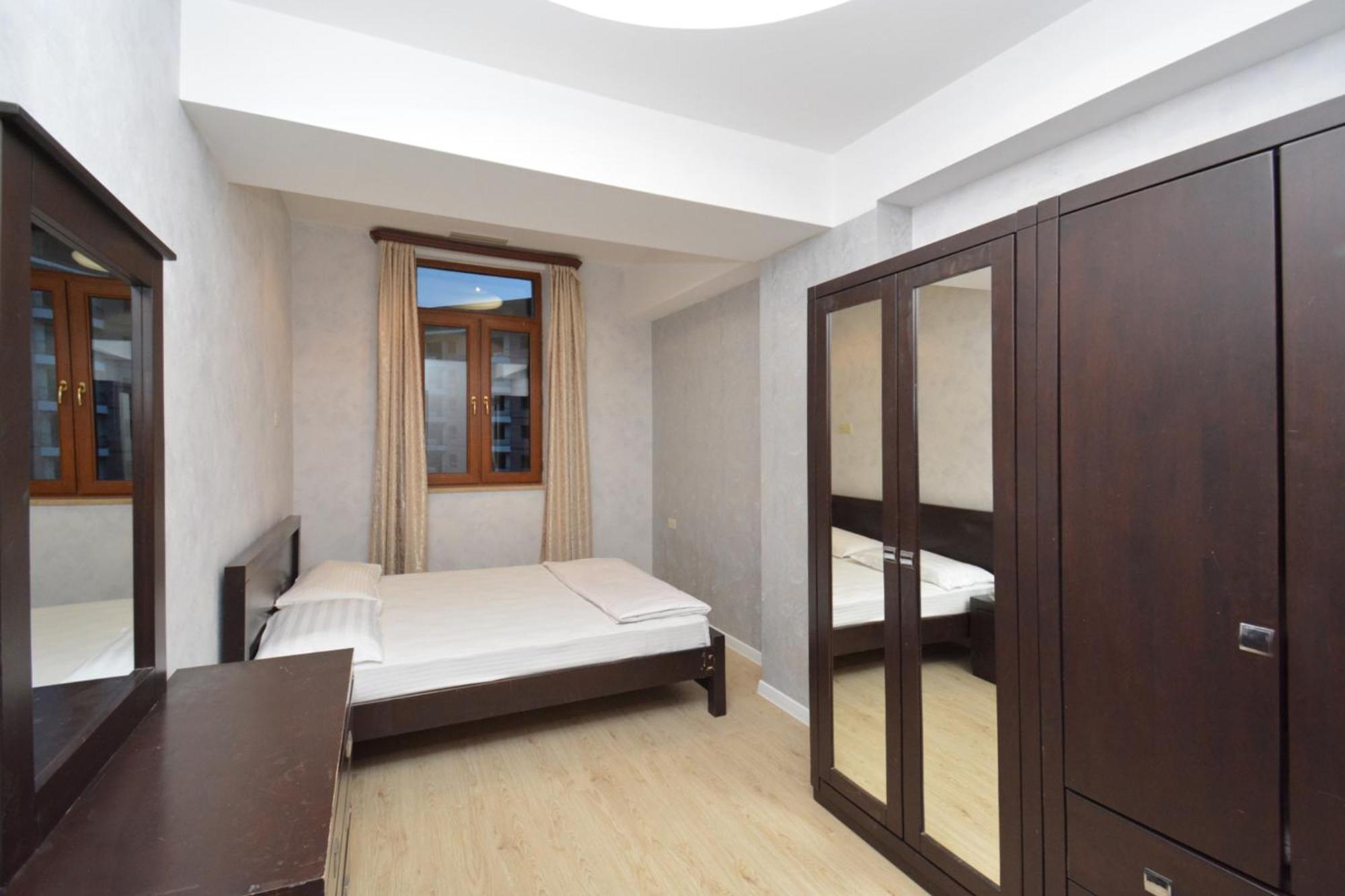Apartment In Abovyan Street, Yerevan Ngoại thất bức ảnh